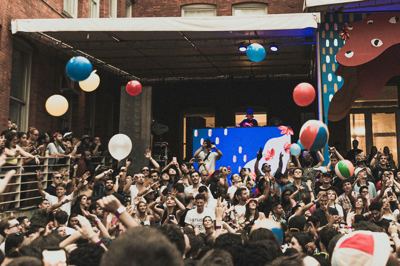 MoMA PS1 Warm Up - Mall Grab